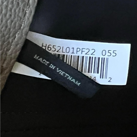 Marc Jacobs The Leather Bucket Bag - Picture 11 of 15